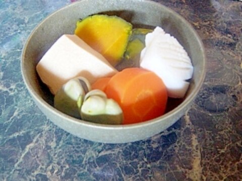 旬菜料理☆そら豆とイカと高野豆腐の炊合せ